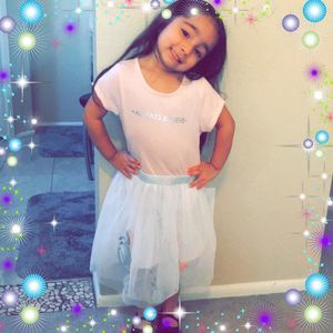 Meet your Posher, Adelaida